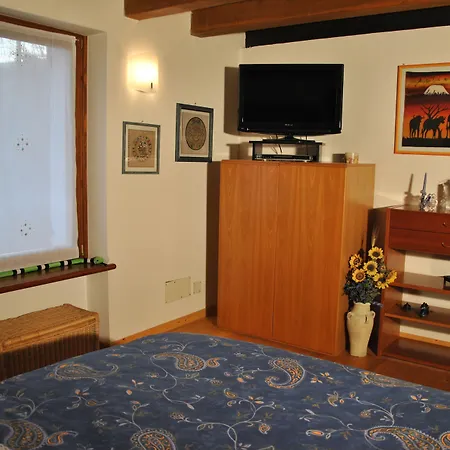 לינה וארוחת בוקר Gemma גרצאנה