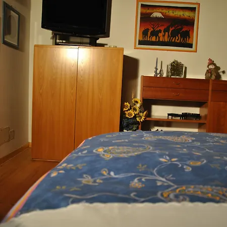 Gemma לינה וארוחת בוקר