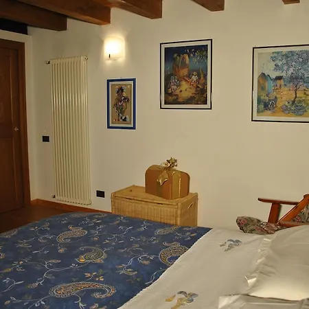 לינה וארוחת בוקר Gemma גרצאנה